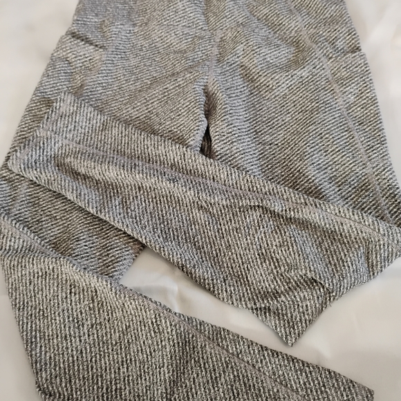 Pants - Gray Textured Leggings Size Xl